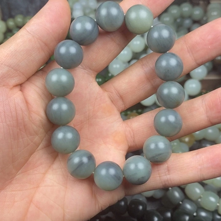 爱***C未镶嵌手链和田玉