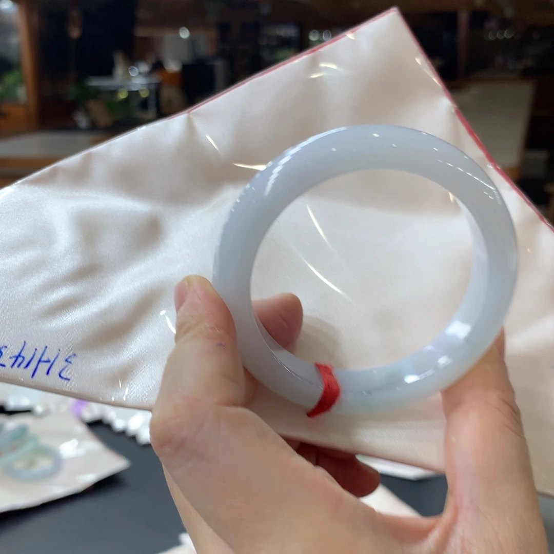 翡翠未镶嵌手镯翡翠