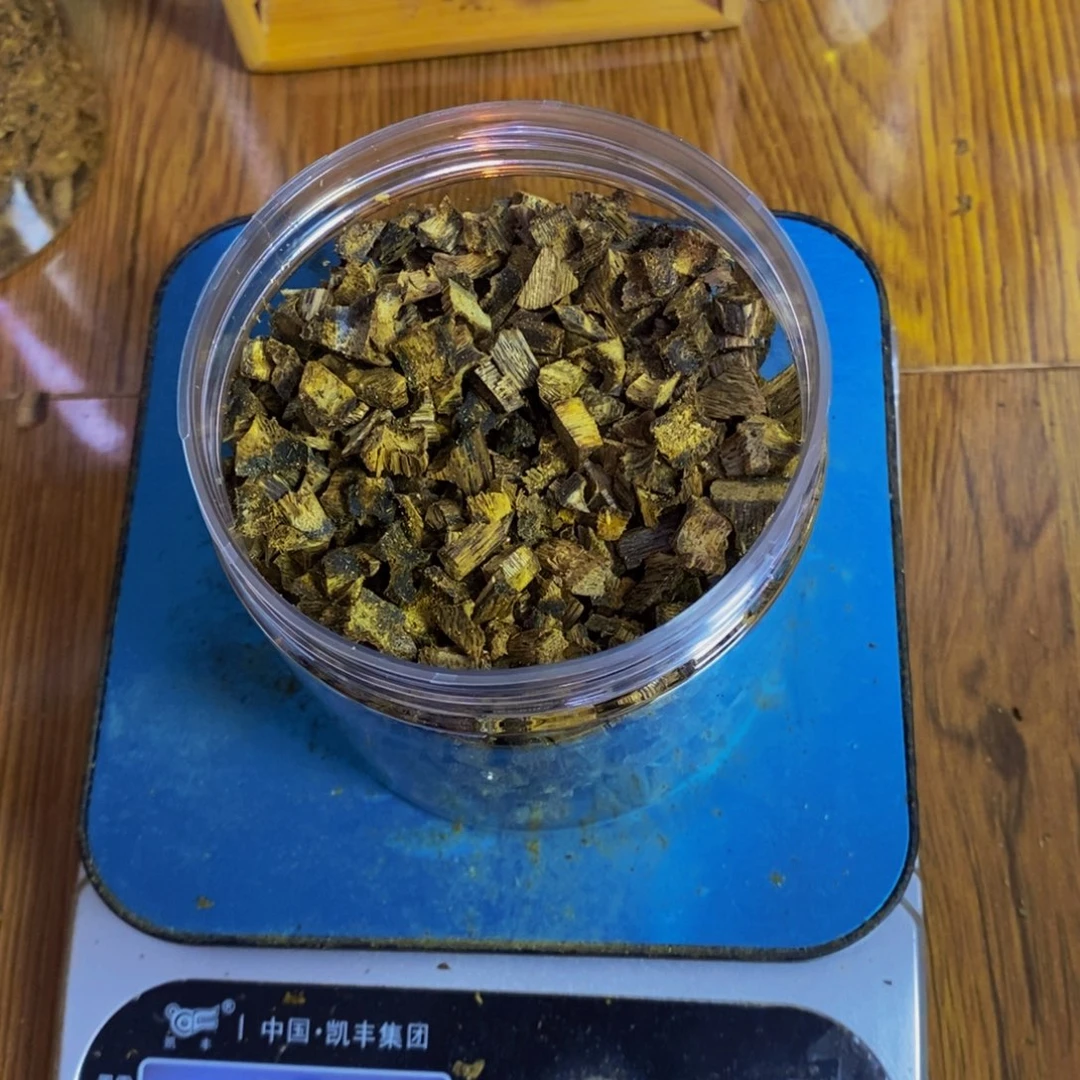 金***鑫沉香沉香碎屑黑珍珠米粒100克