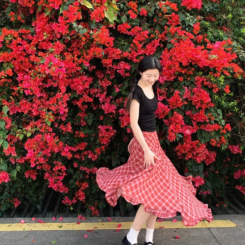 法式复古红色格纹高腰不规则木耳边下摆中长雪纺半裙女2025年夏季