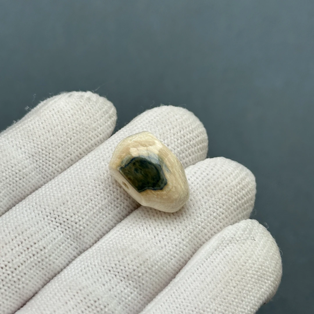 D3214天然猛犸牙 鲨鱼背三通11.3x18mm支持鉴定 假一罚四