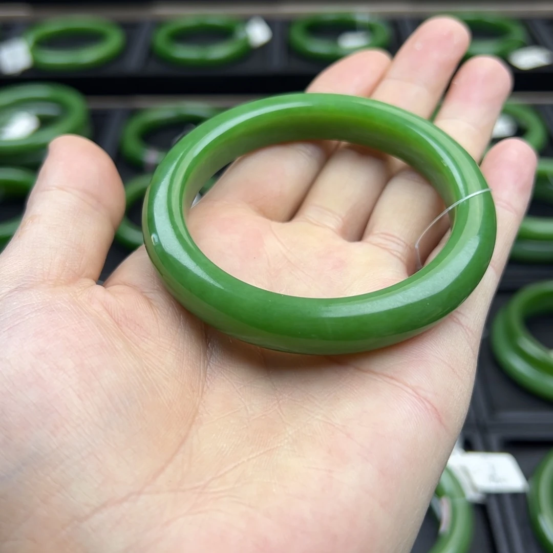 和田玉（碧玉）未镶嵌手镯57辣阳绿