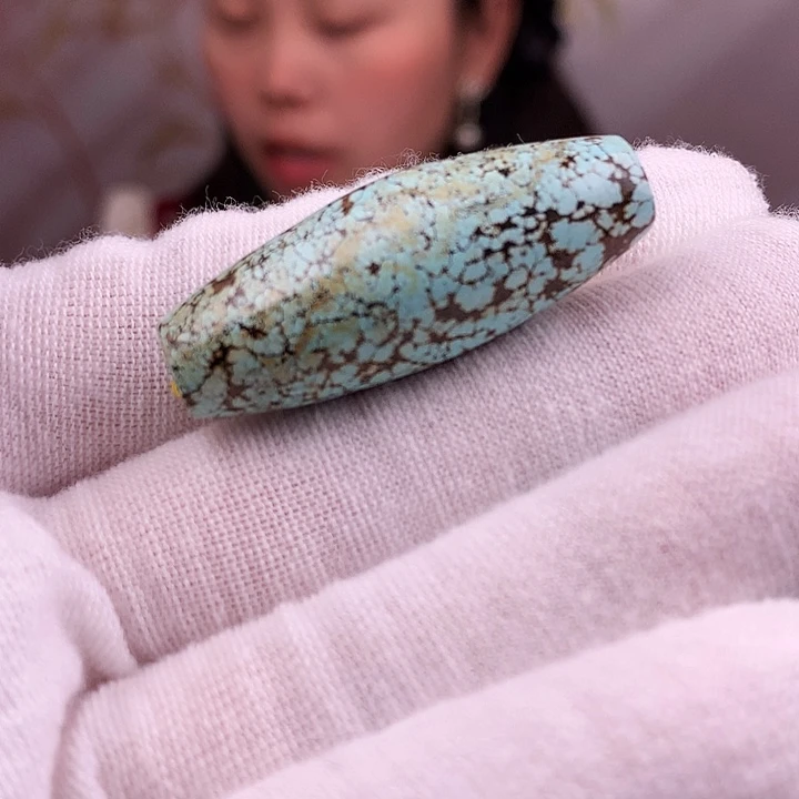 绿松石未镶嵌原矿