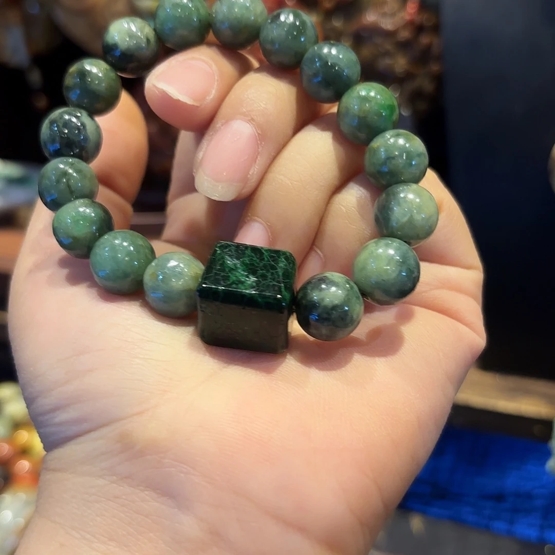 翡翠未镶嵌颈饰原创