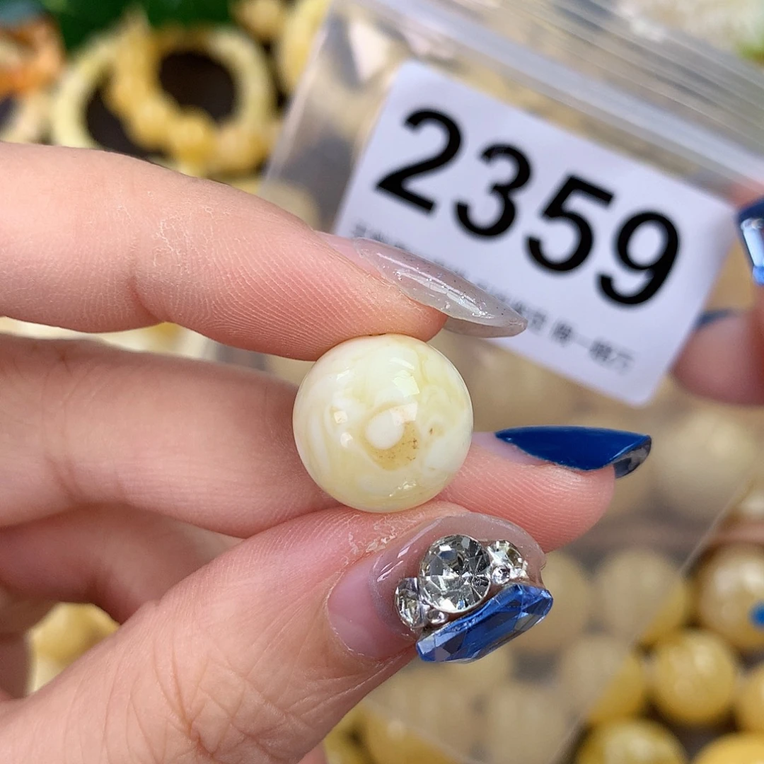 蜜蜡未镶嵌珠宝奇石15
