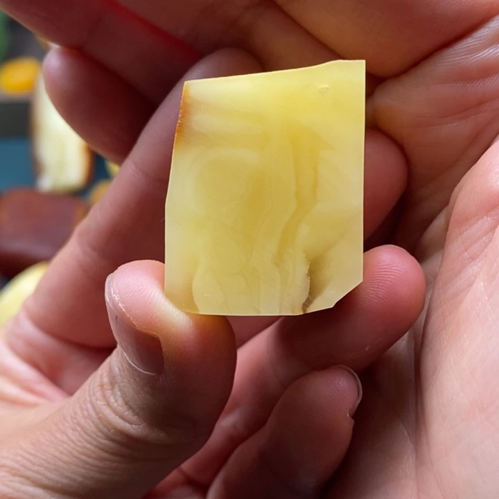 定制琥珀未镶嵌蜜蜡原石