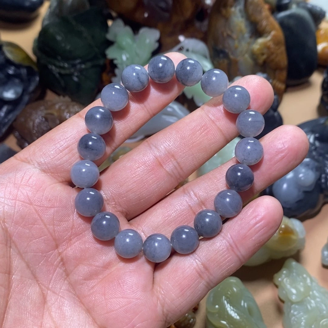 和田玉未镶嵌把件