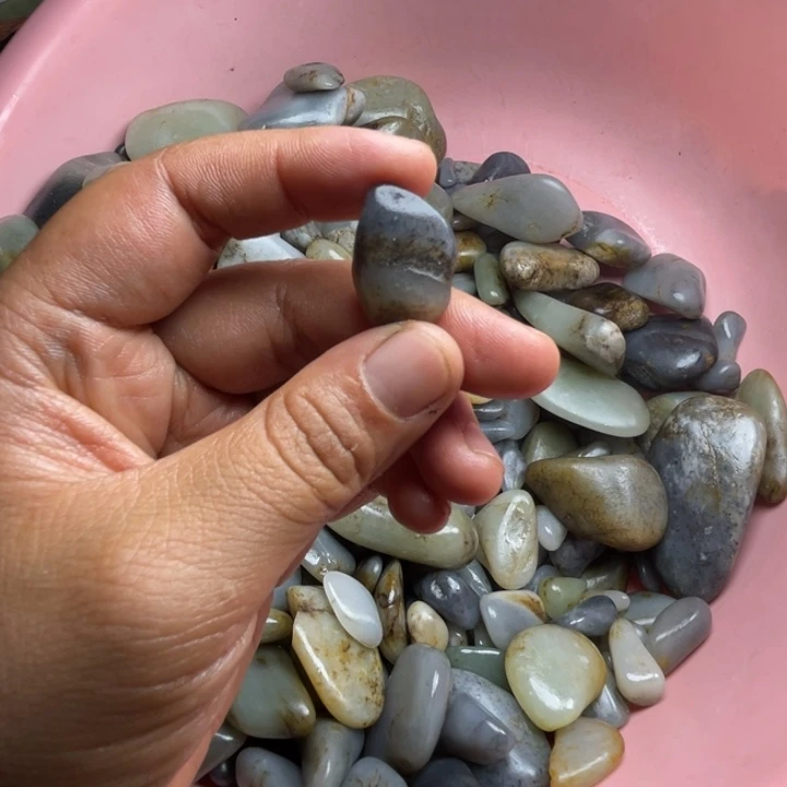 和田玉未镶嵌珠宝奇石