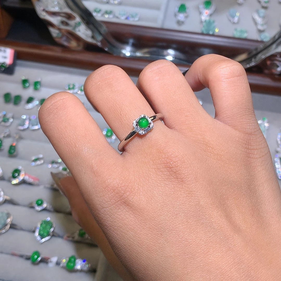 翡翠未镶嵌戒指戒指