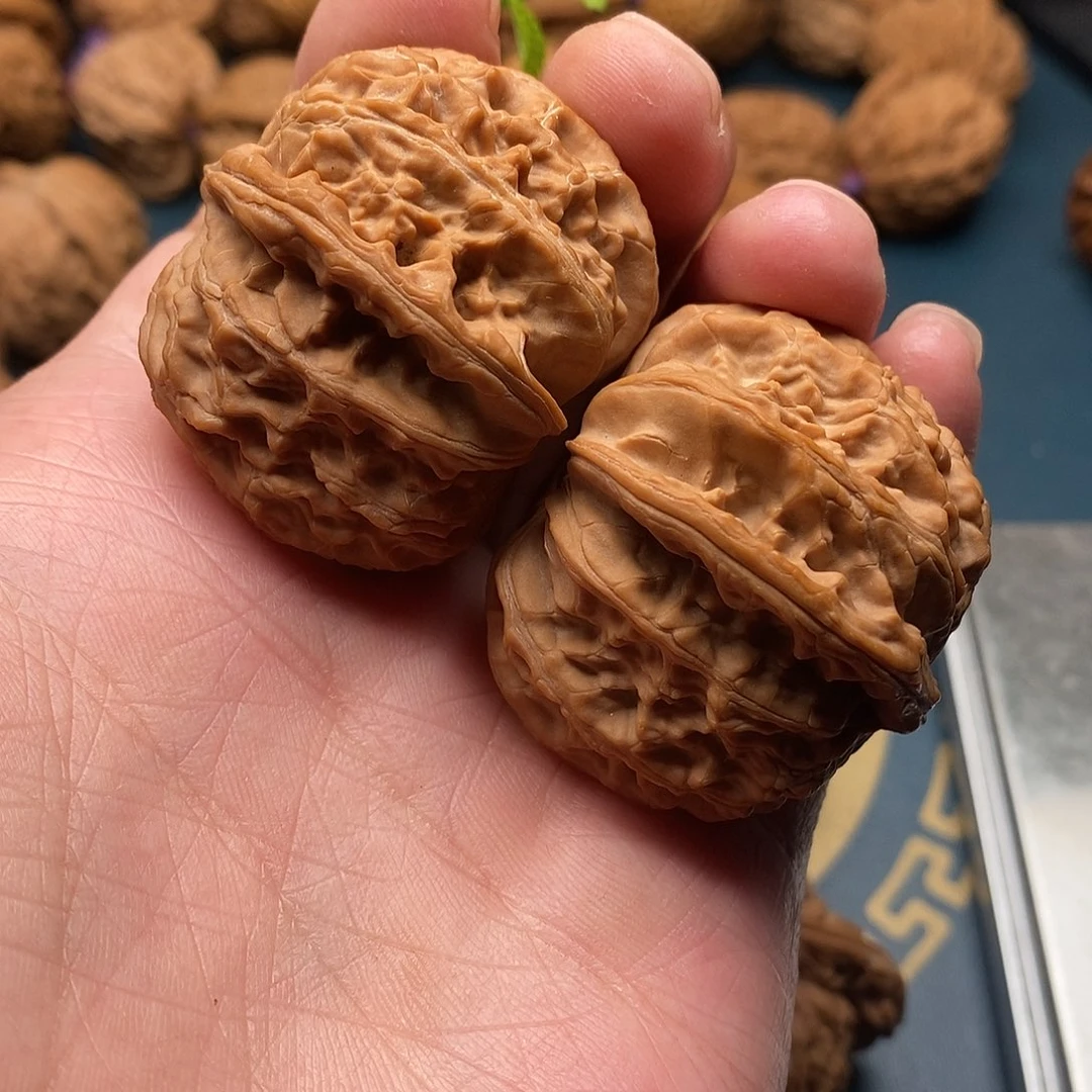 文玩核桃白狮子39全品