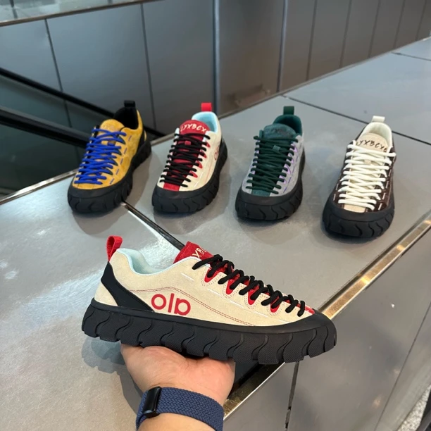 Bc秋季新款男士休闲鞋时尚百搭低帮软底皮面透气舒适户外运动鞋