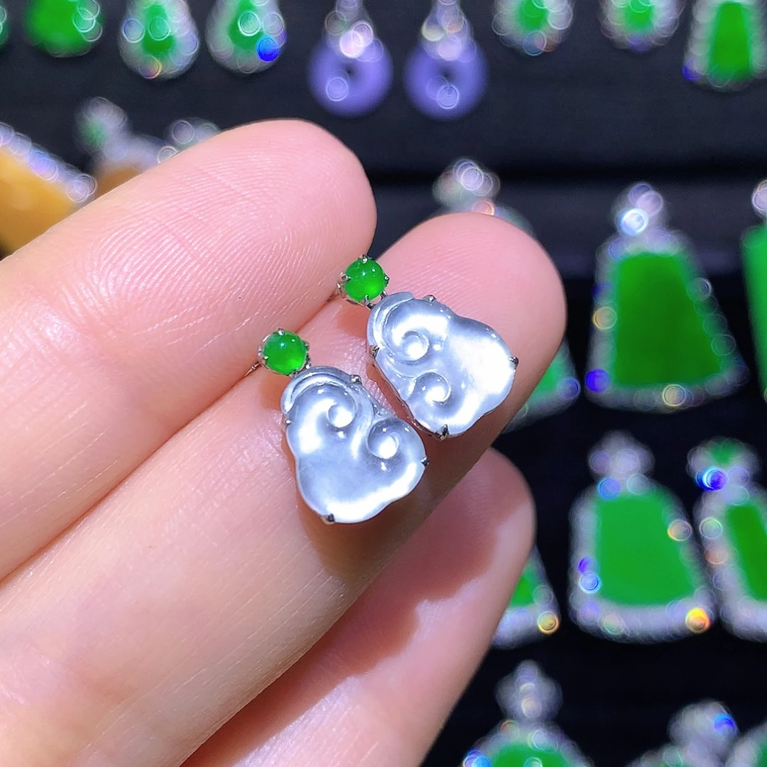 翡翠18K金镶嵌耳饰玻璃种如意