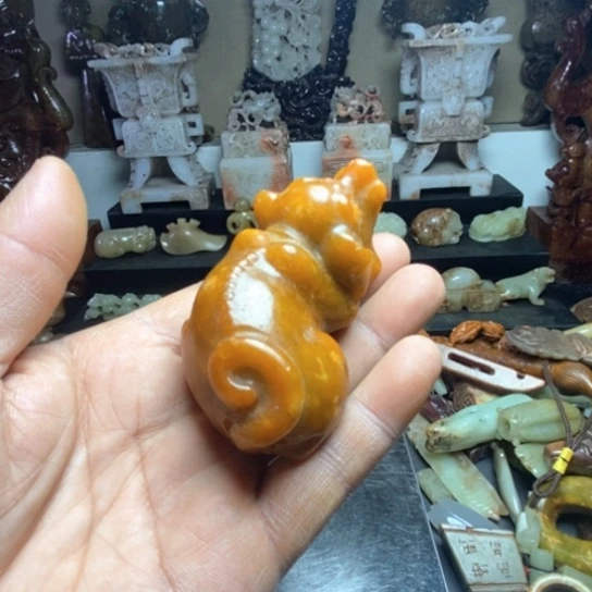 未镶嵌和田玉摆件