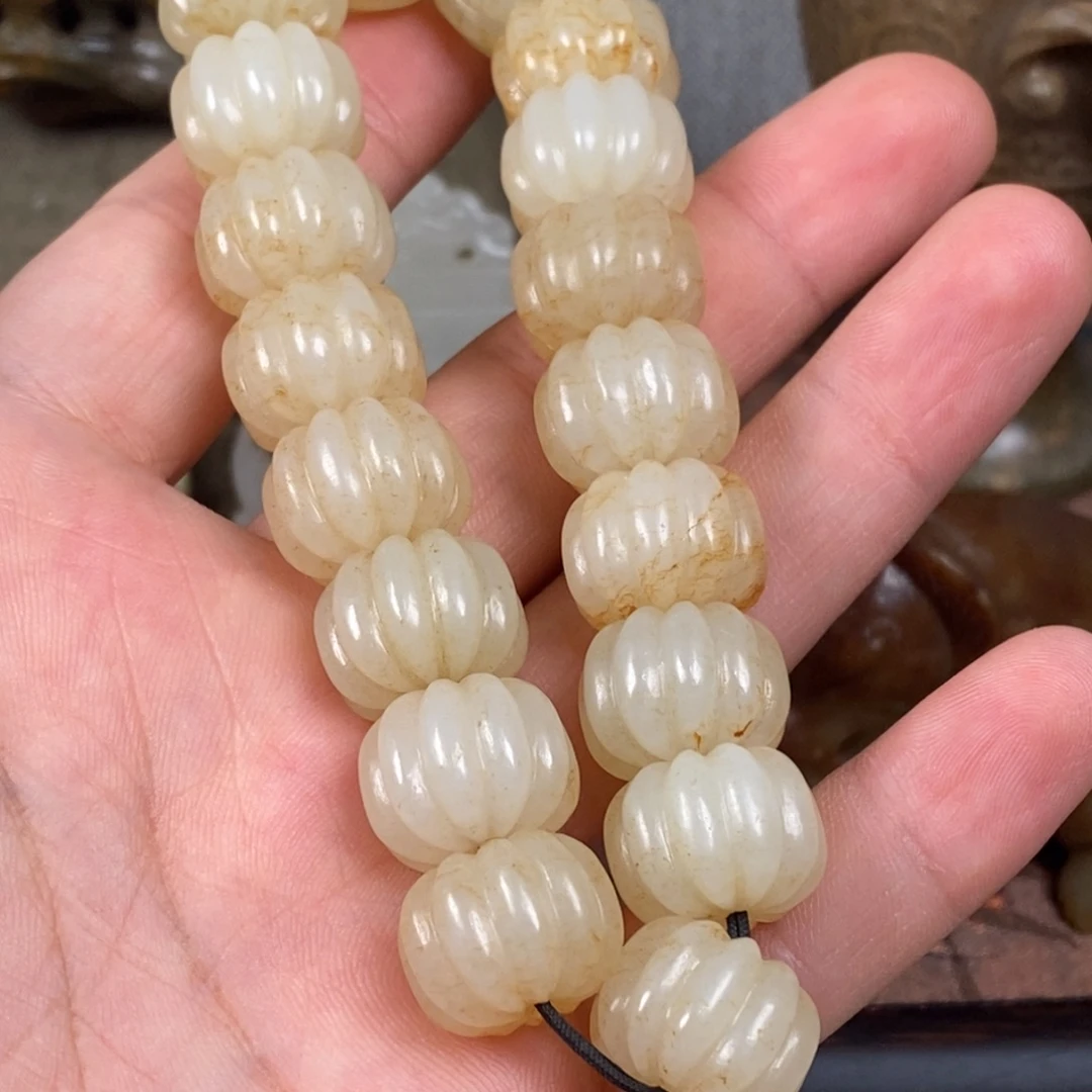 张***洋非常精美的脖挂件