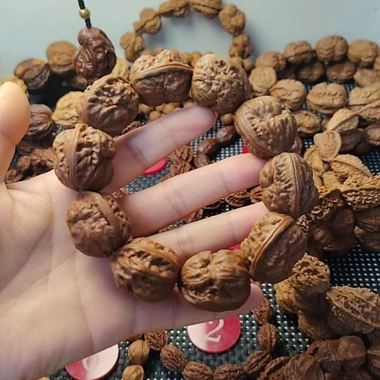 用***4文玩核桃吊坠鬼脸