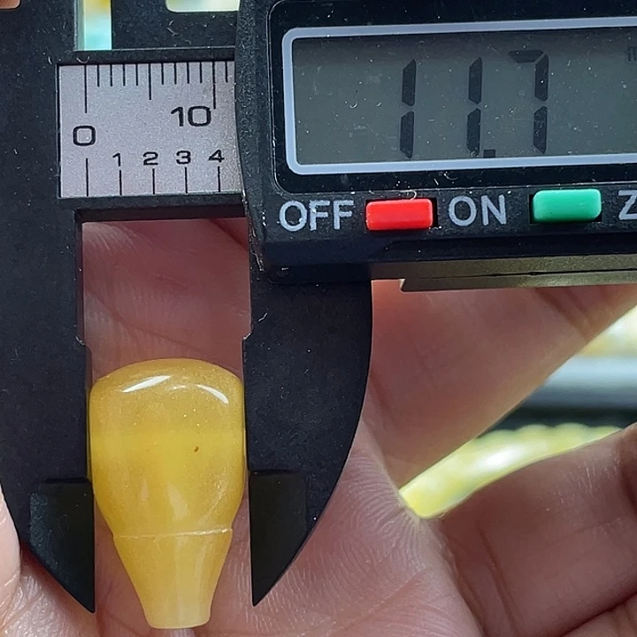 未镶嵌琥珀裸石13杂