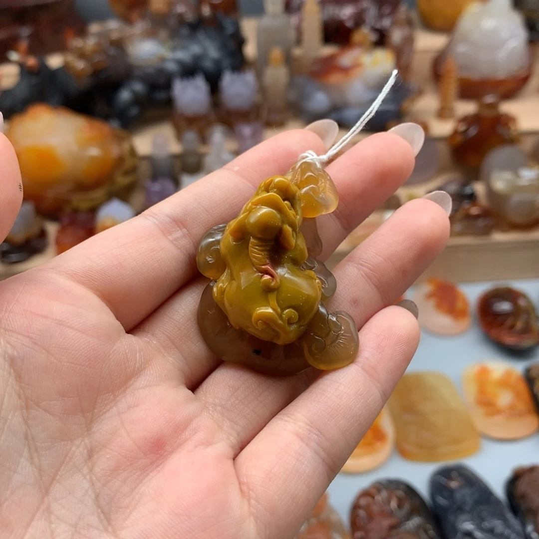 未镶嵌颈饰玛瑙/玉髓9****长