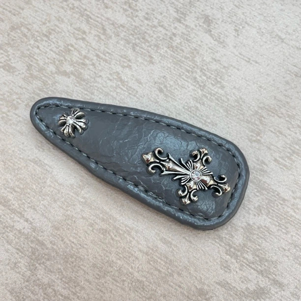 灰色克罗十字发夹MM136 MM