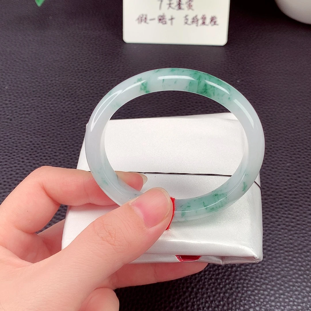 翡翠未镶嵌手镯贵妃56.8