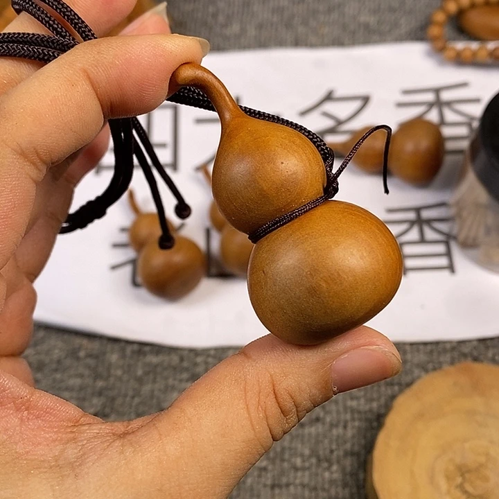 檀香木手串/手链老山檀香黑肉大葫芦吊坠6公分