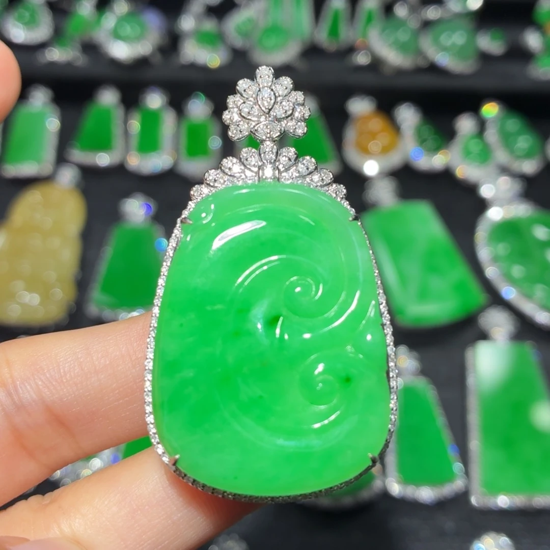 翡翠18K金镶嵌吊坠(不含链)182号