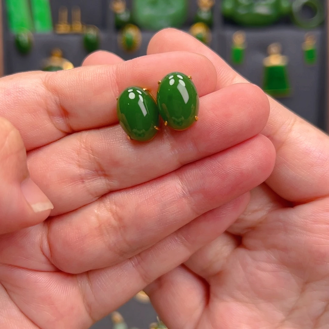 和田玉（碧玉）18K金镶嵌耳饰