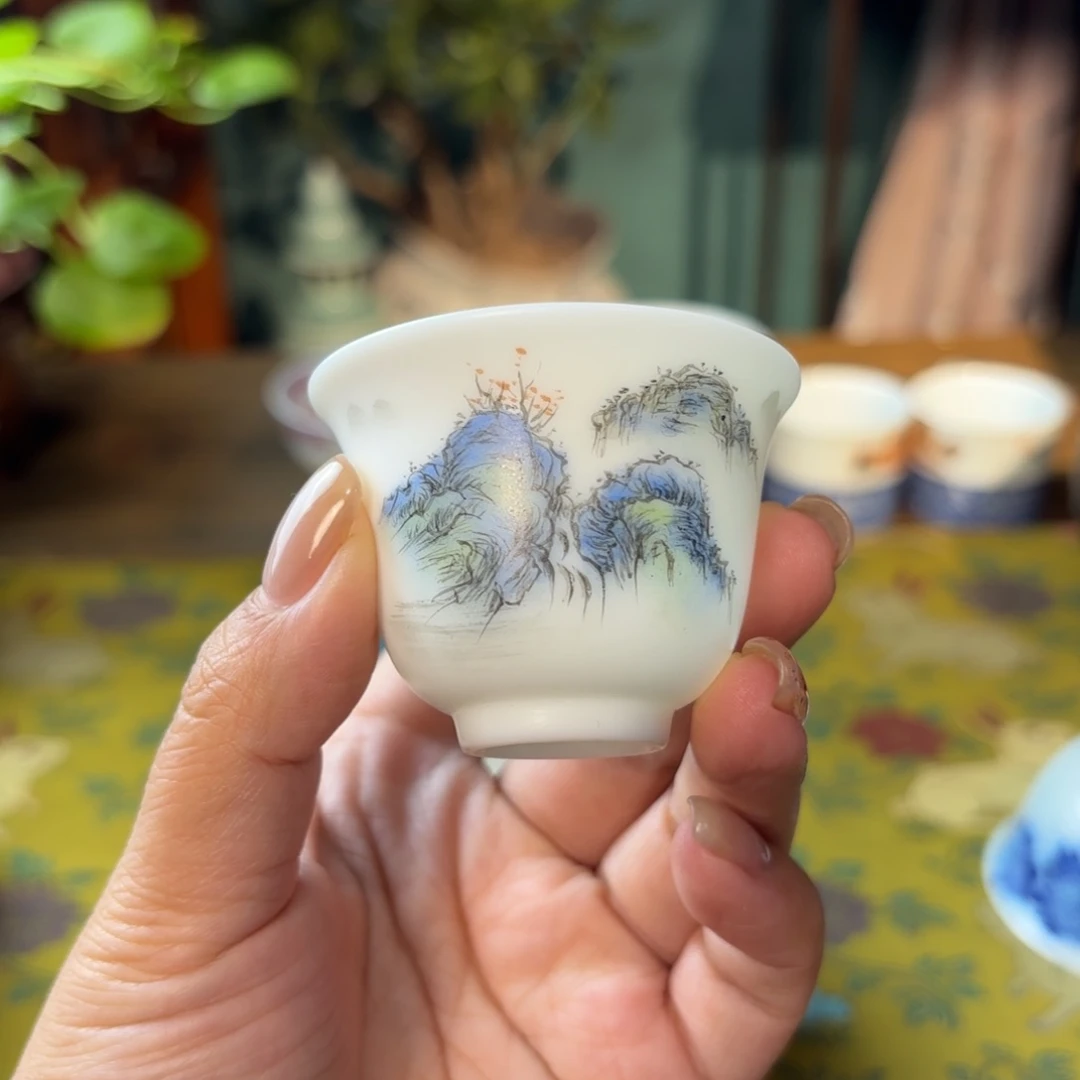 青花手绘羊脂玉山水