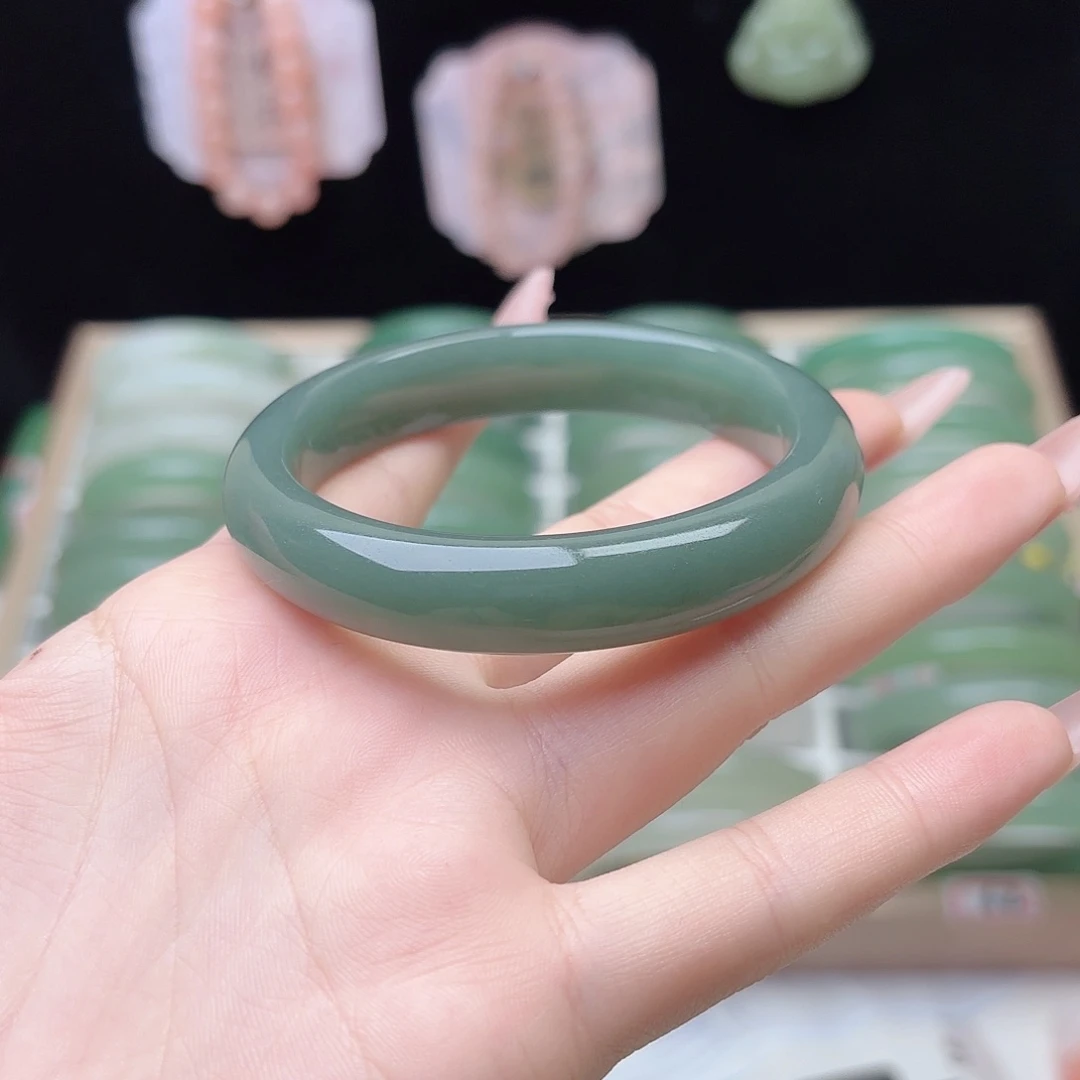 石英质玉未镶嵌手镯5657