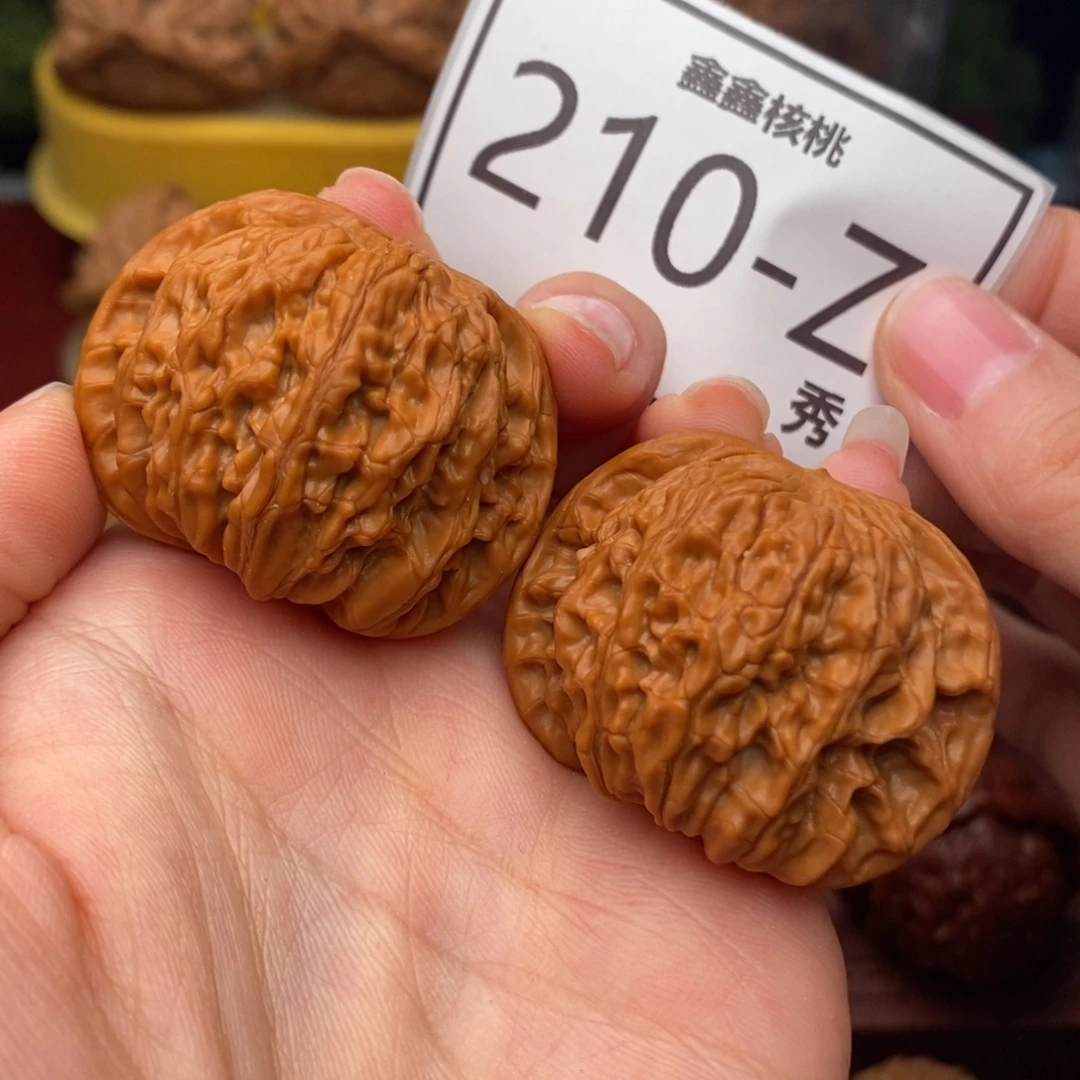 文玩核桃把件正磨40……