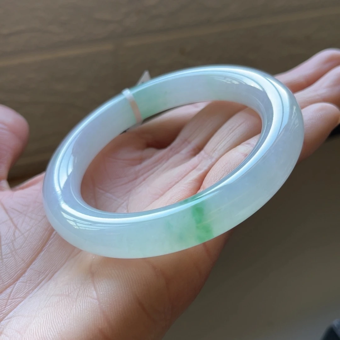 翡翠手镯未镶嵌55.4圈三天鉴赏期