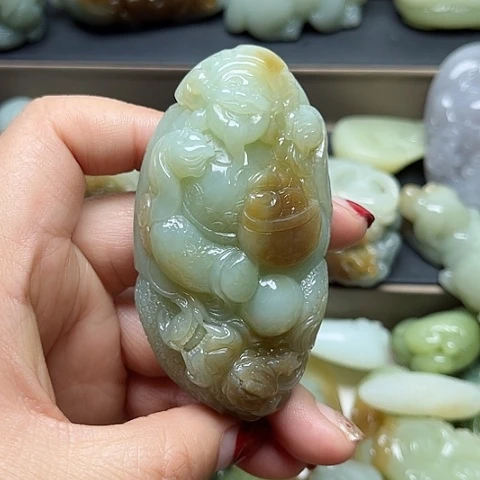 颈饰未镶嵌和田玉陈*