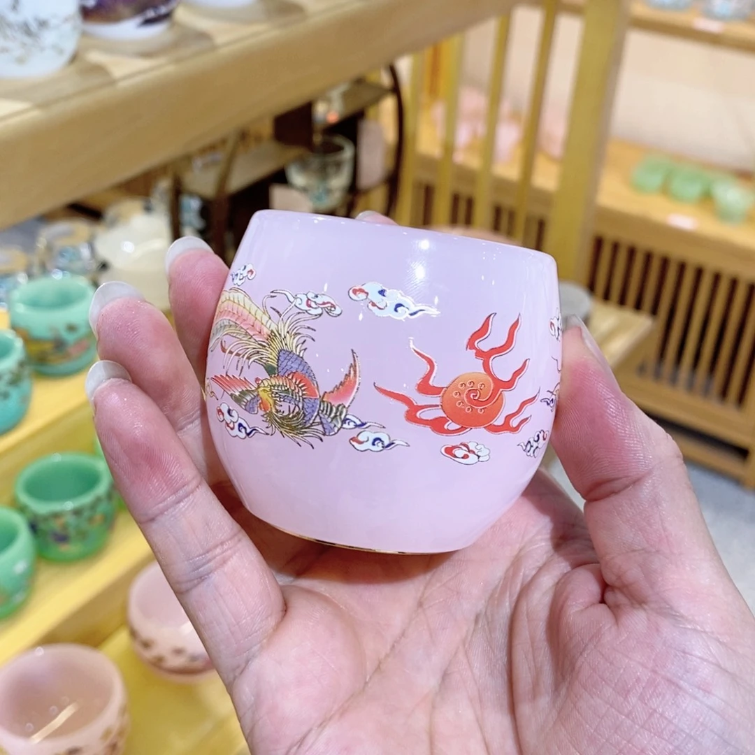 手工艺品琉璃粉红色夜光龙凤主人杯