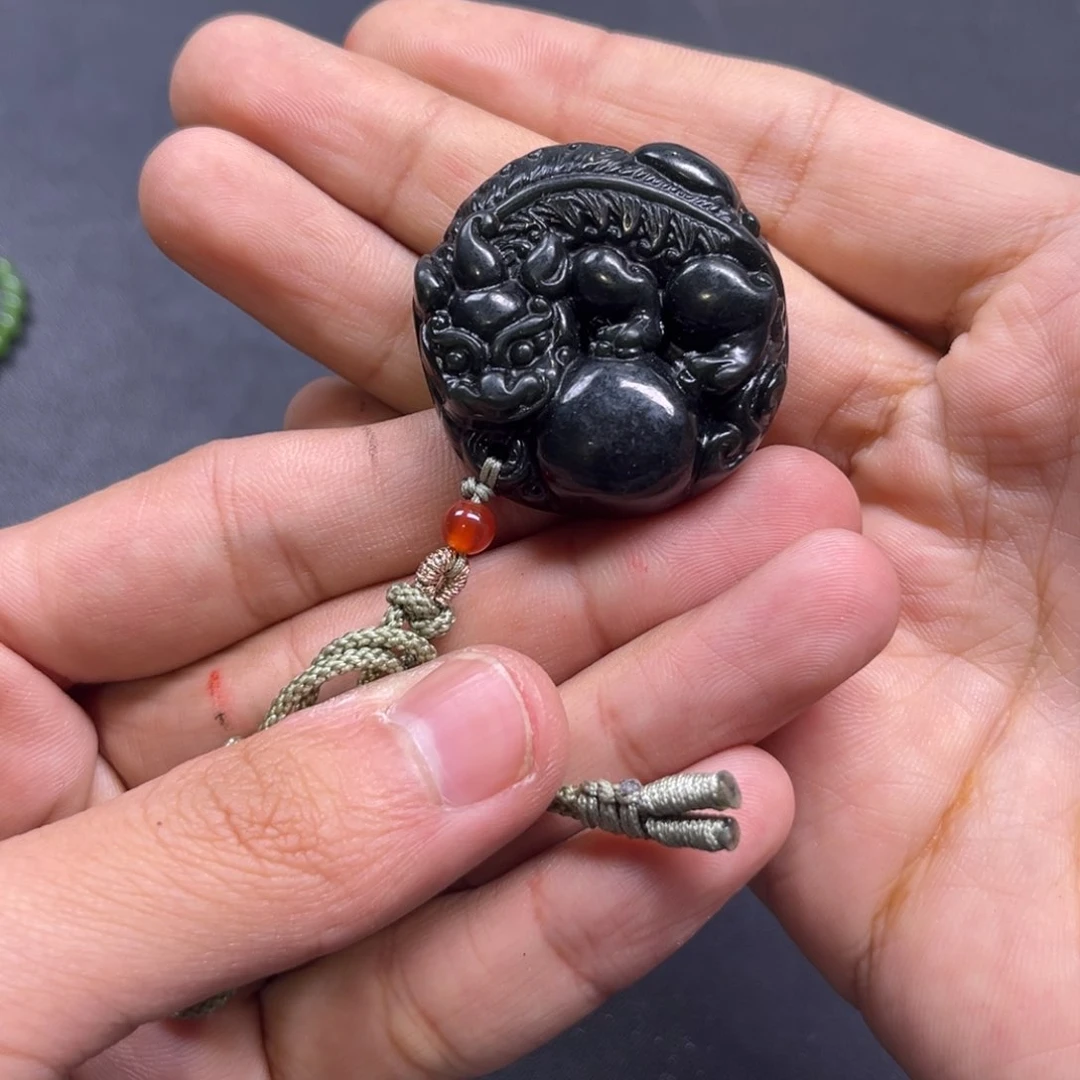 和田玉颈饰未镶嵌郎****心多样性手工貔貅