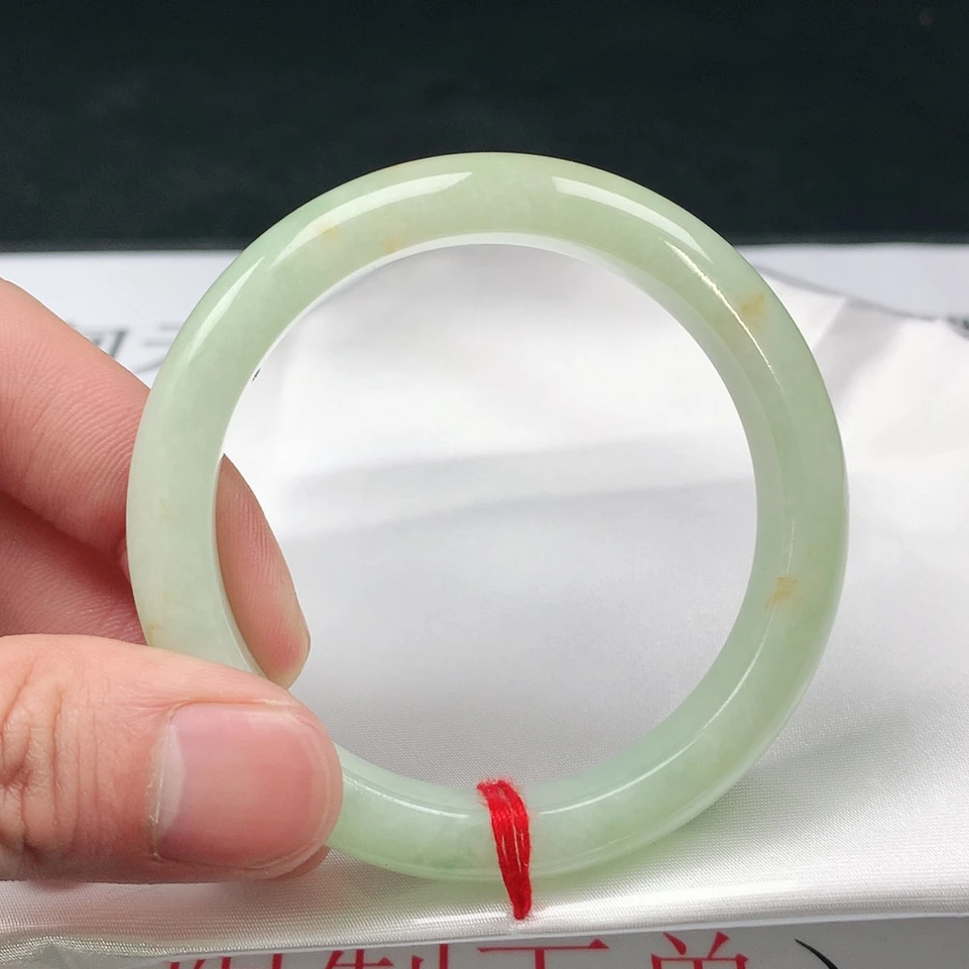 翡翠手镯未镶嵌圈52