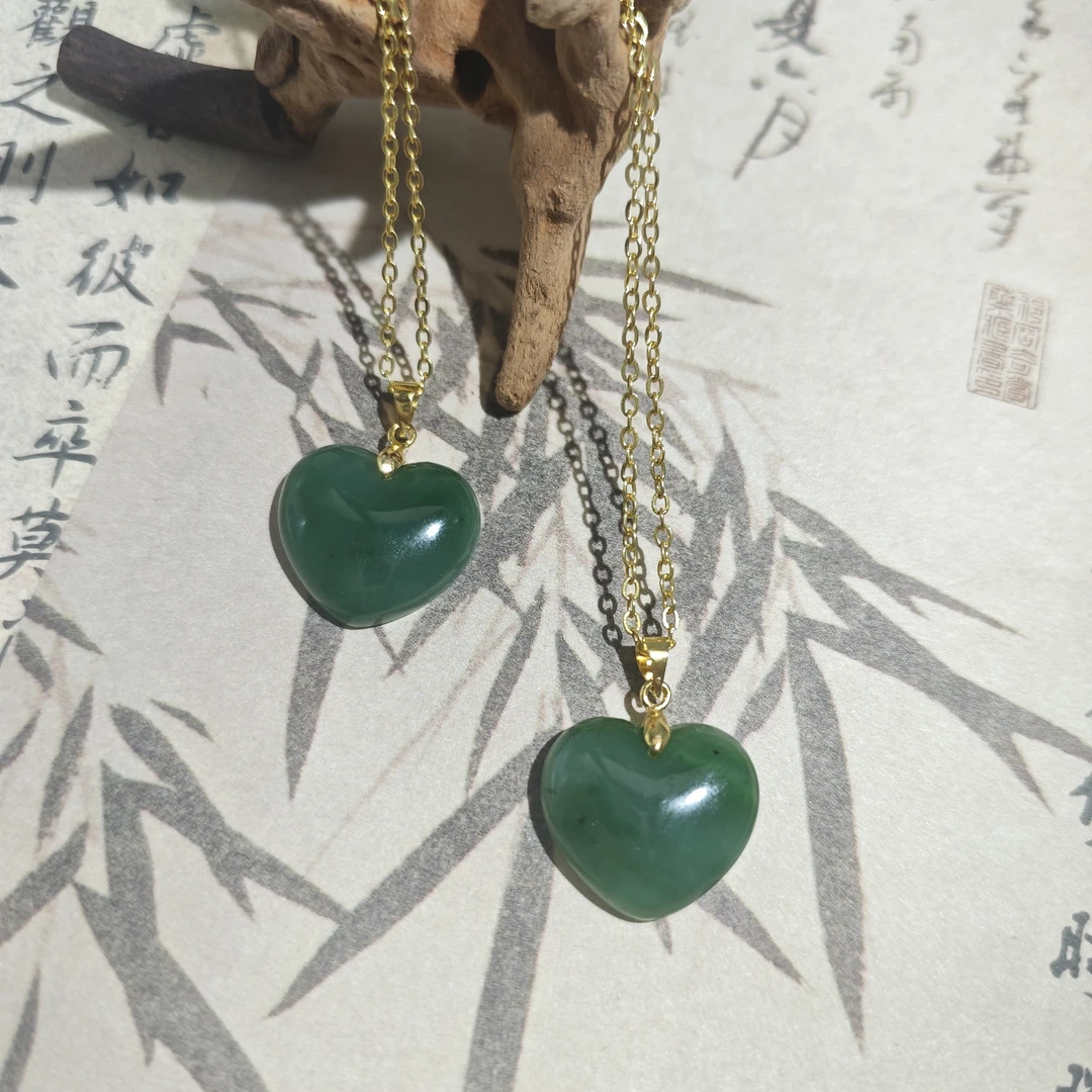 天然和田玉 中式美学爱心碧玉吊坠 多样性发货拍一发一H403