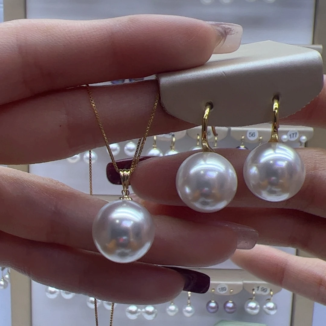 淡水珍珠吊坠(赠链)18K金镶嵌