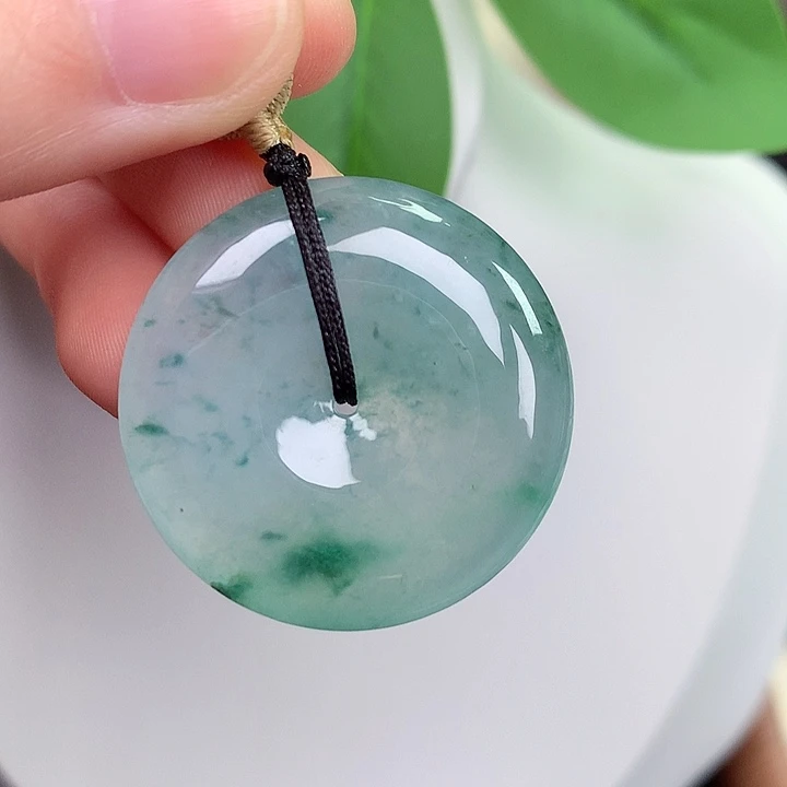 颈饰未镶嵌翡翠平安扣30.4-6.7mm