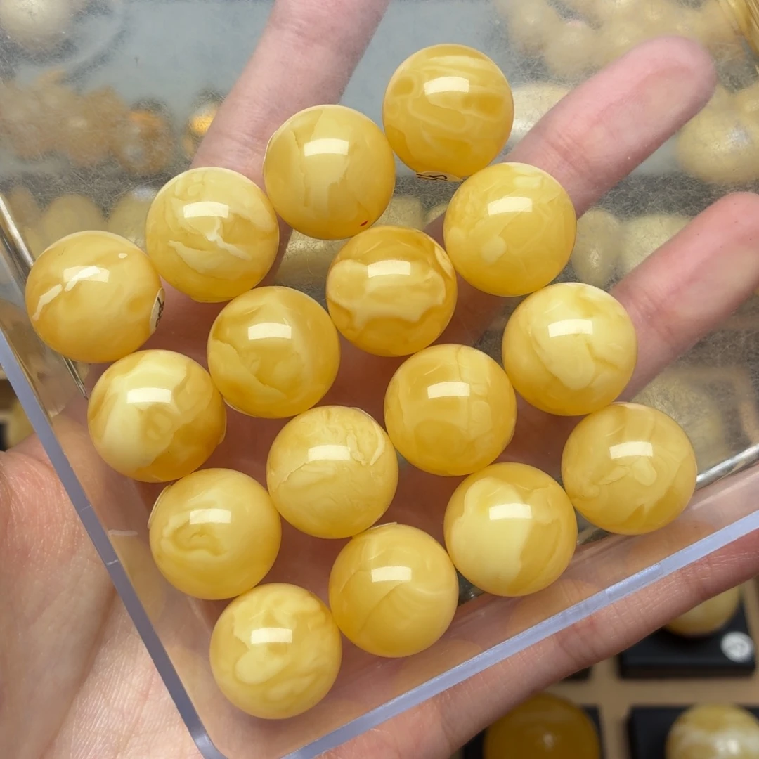 琥珀未镶嵌裸石16+浓蜡妖花手串