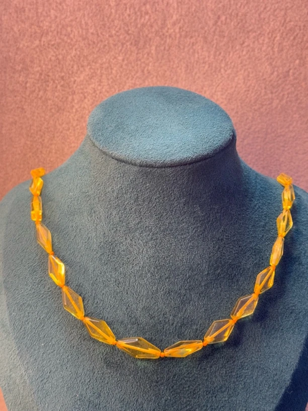 非金属树脂项链 天然树脂金色棱形项链8g+