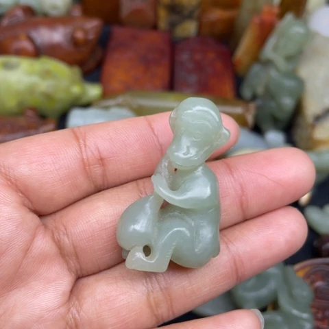 和田玉未镶嵌颈饰28