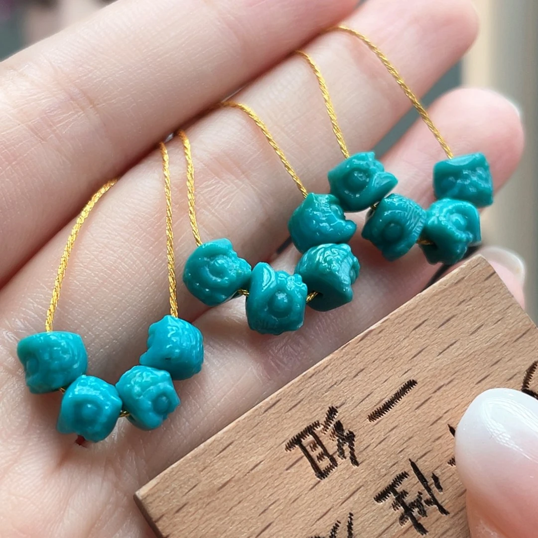 未镶嵌绿松石颈饰