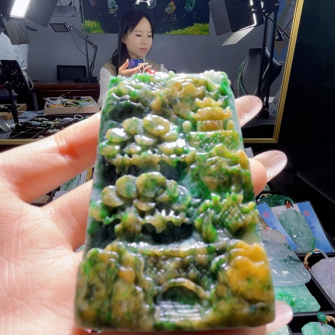 颈饰未镶嵌翡翠一