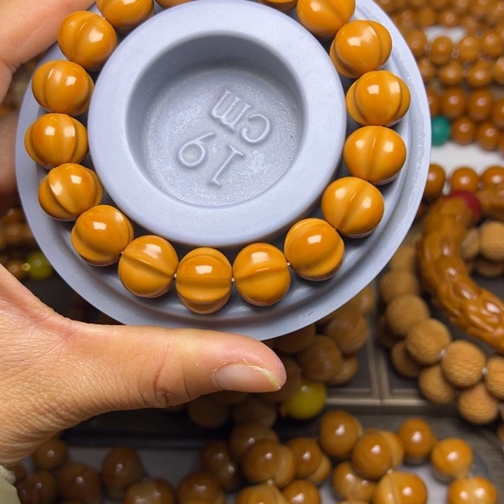 吊坠橄榄核聚宝盆