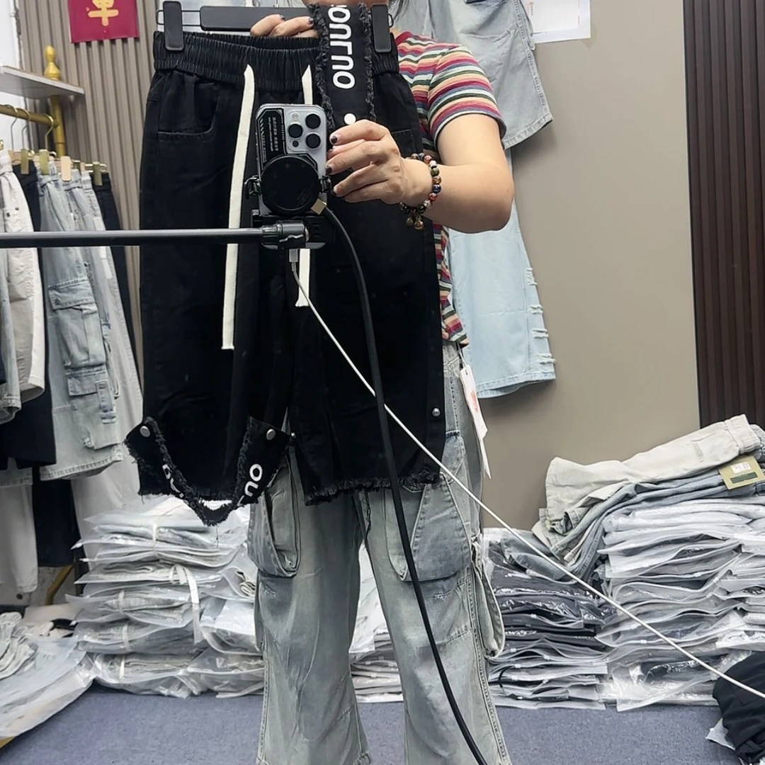 【闪购商品】闪购2 字母黑短裤L码