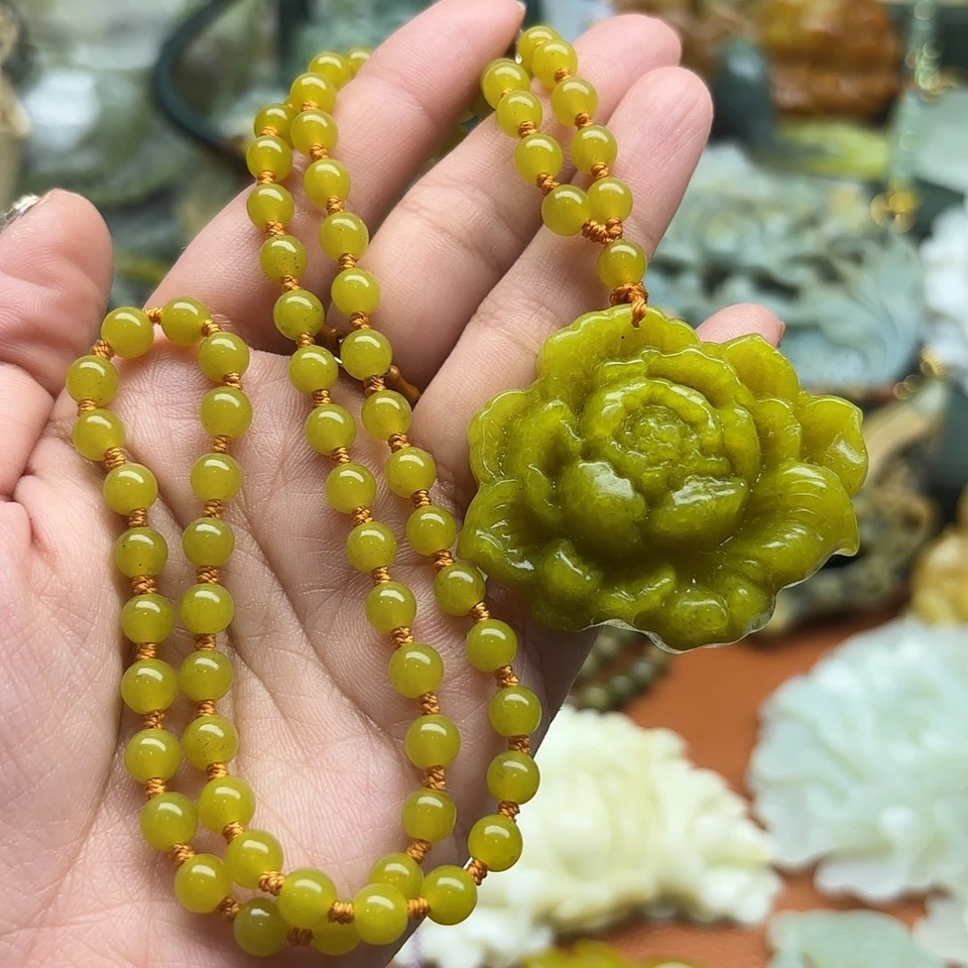 蛇纹石玉合金颈饰