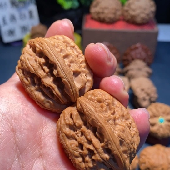 把件文玩核桃文玩小众34 44高03