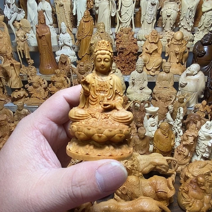 柏木（崖柏）坐莲观音