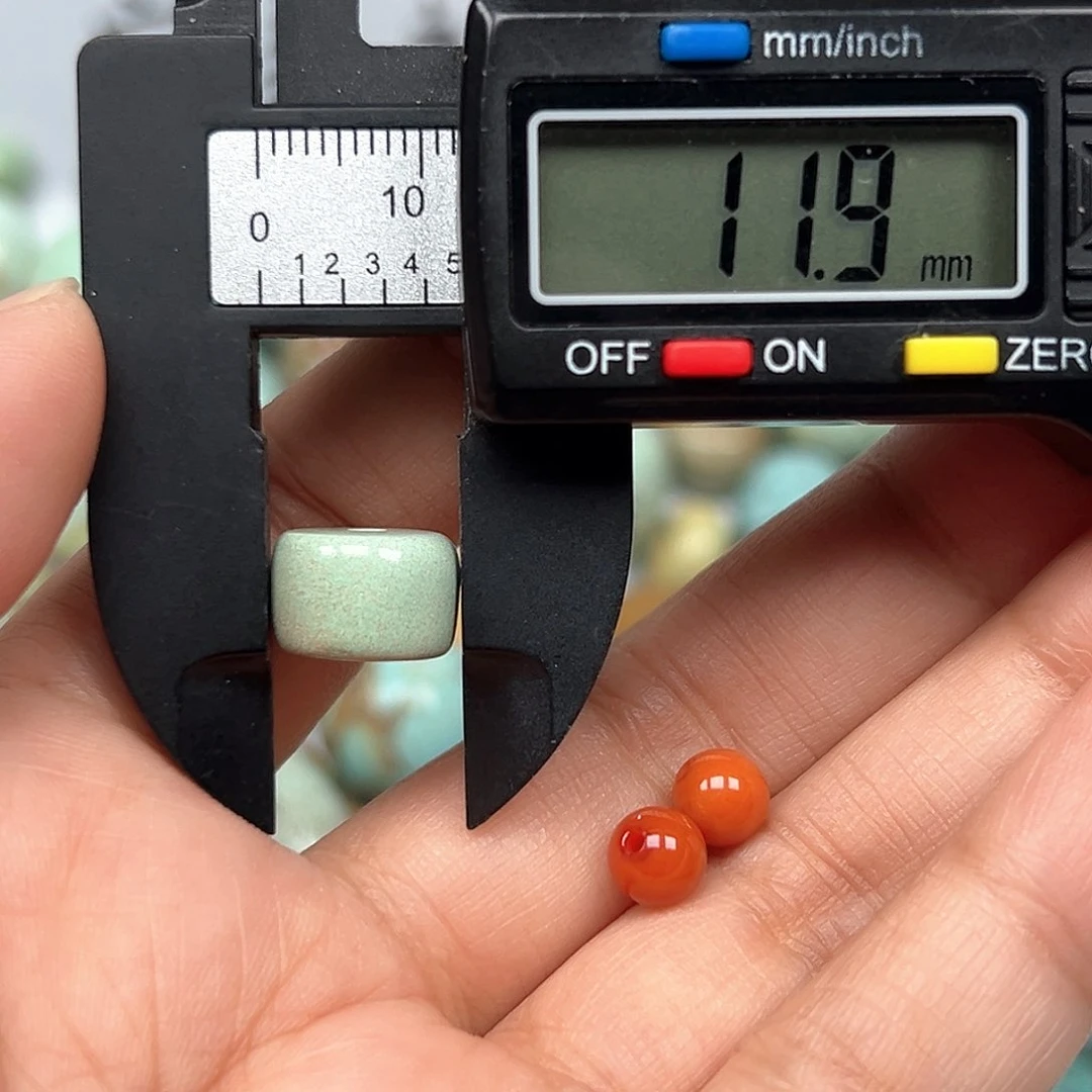 南红玛瑙未镶嵌珠宝奇石