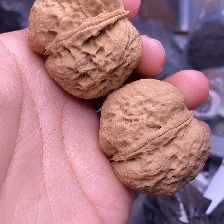 文玩核桃把件   190
