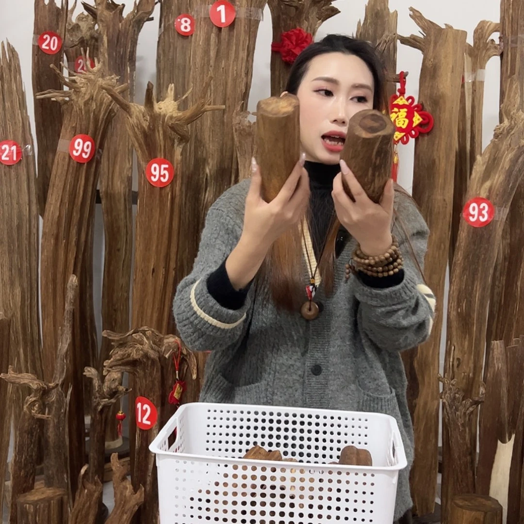 沉香碎屑沉香原材料